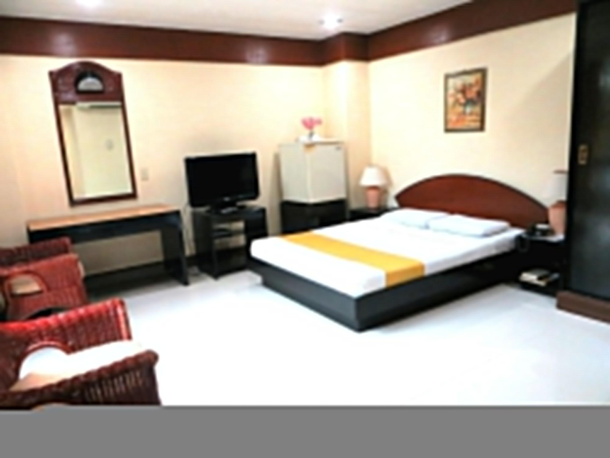 Paragon Suites Cebu Exterior photo