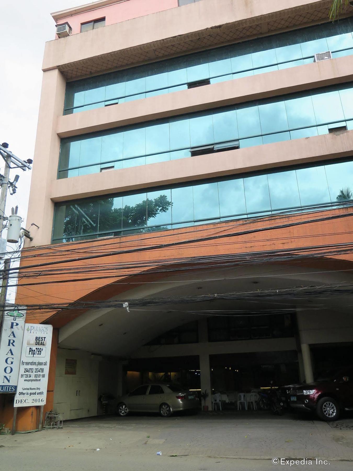 Paragon Suites Cebu Exterior photo