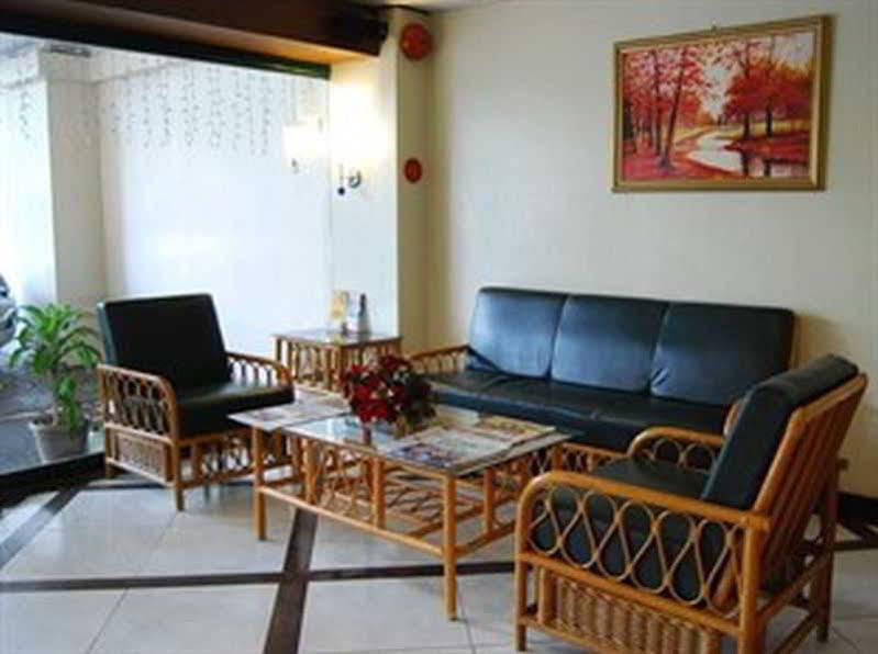 Paragon Suites Cebu Exterior photo