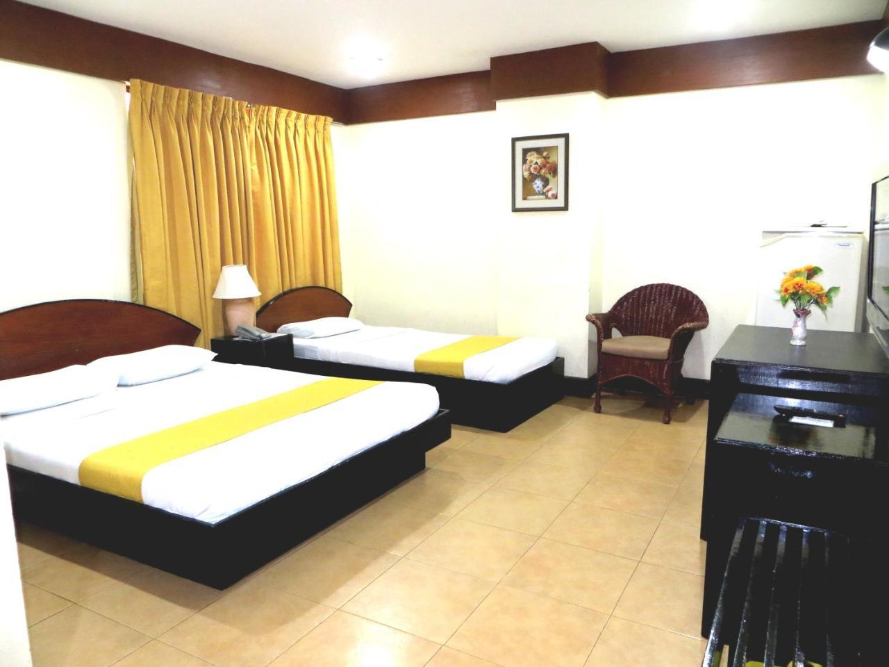 Paragon Suites Cebu Exterior photo